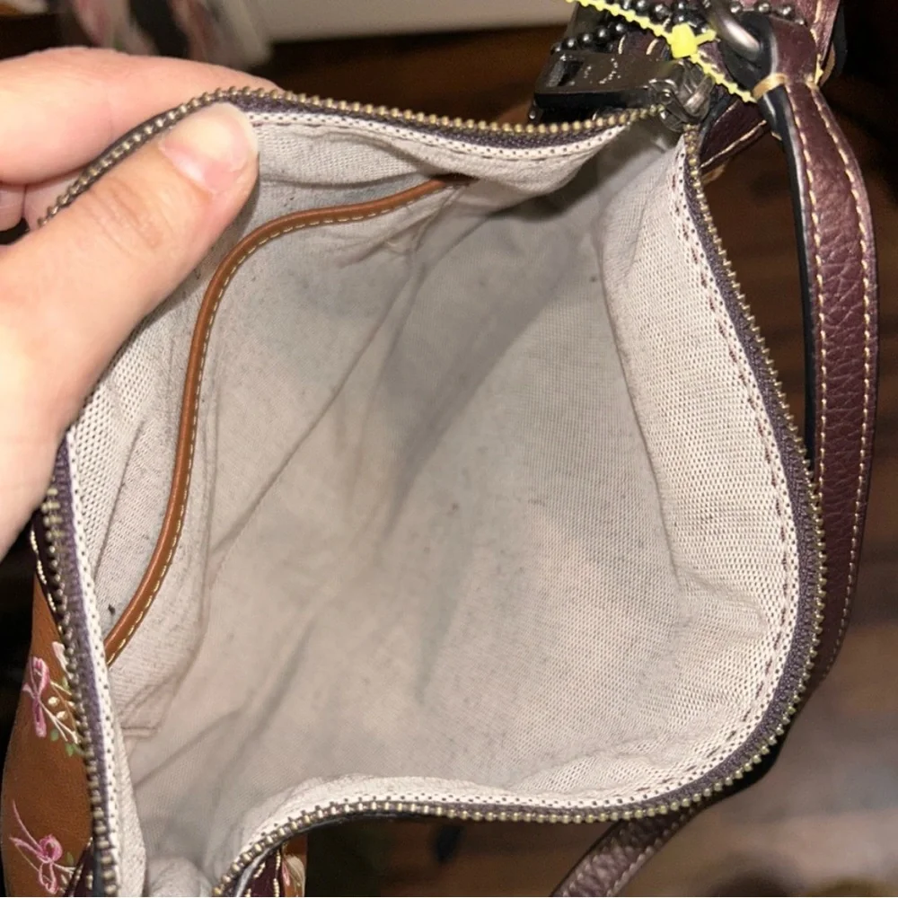 Coach Brown Floral bag - Picture 4 of 4